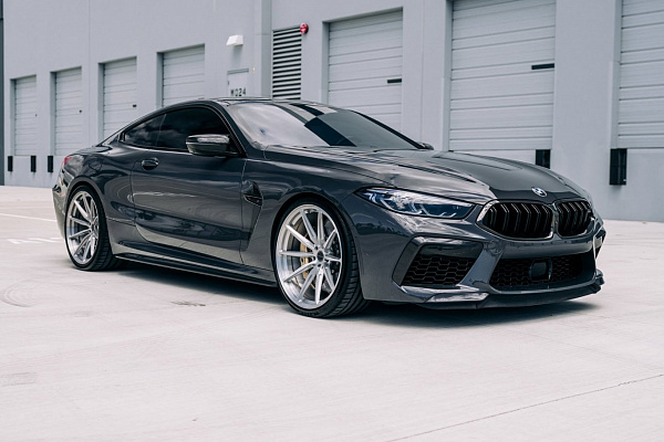 Фото дисков Brixton Forged R11-R Глянцевый лак на BMW 8/M8