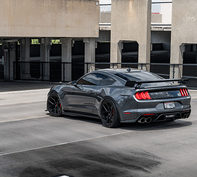 Фото дисков Vossen S21-01 на Ford Mustang VI