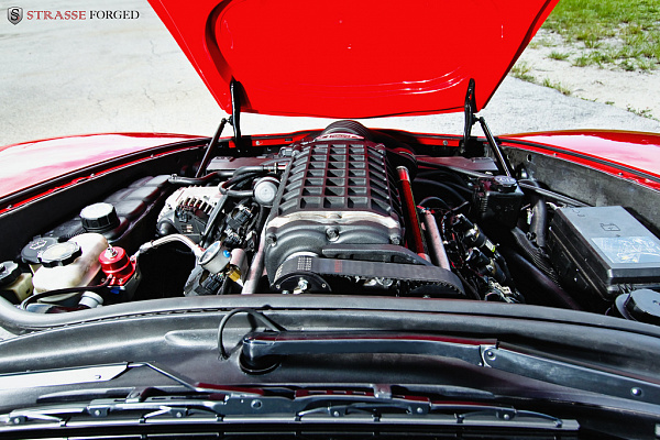 Фото дисков Strasse Wheels R10 Signature Глянцевый лак на Chevrolet Corvette C6