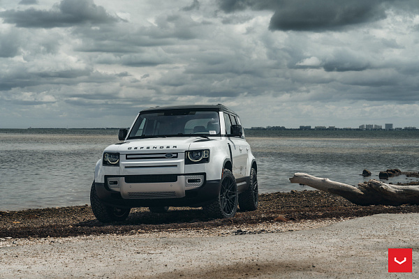 Фото дисков Vossen HF-7 Черный глянец на Land Rover Defender II