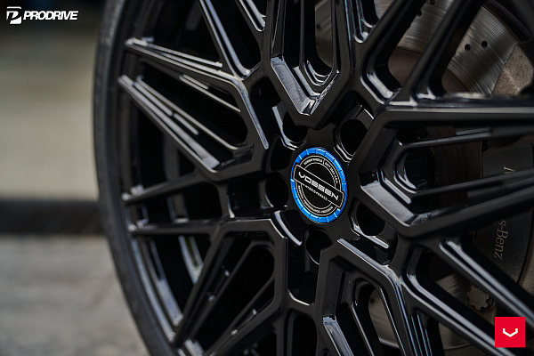 Фото дисков Vossen HF-7 Черный глянец на Mercedes-Benz SLK (R172)
