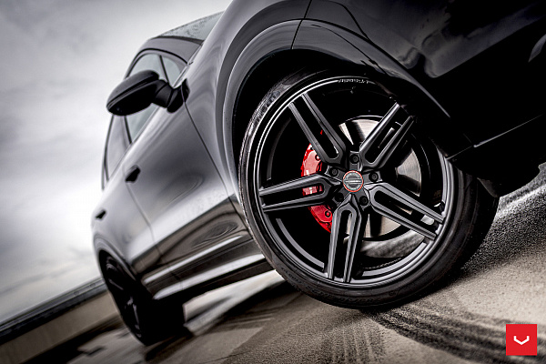 Фото дисков Vossen HF-1 Черный сатин на Porsche Cayenne III
