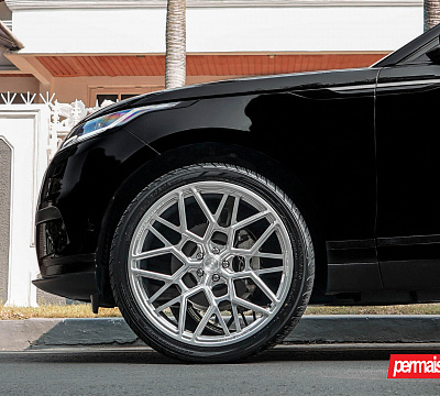 Фото дисков Vossen UV-1 на Land Rover Range Rover Velar