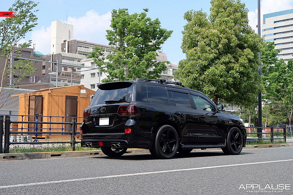 Фото дисков Anrky AN35 Черный сатин на Toyota Land Cruiser 300