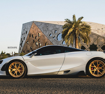 Фото дисков Strasse Wheels SM5R Deep Concave FS на McLaren 720S