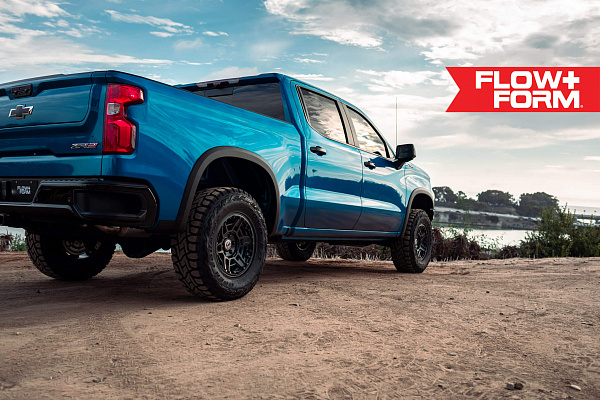 Фото дисков HRE FT1 Черный сатин на Chevrolet Silverado IV