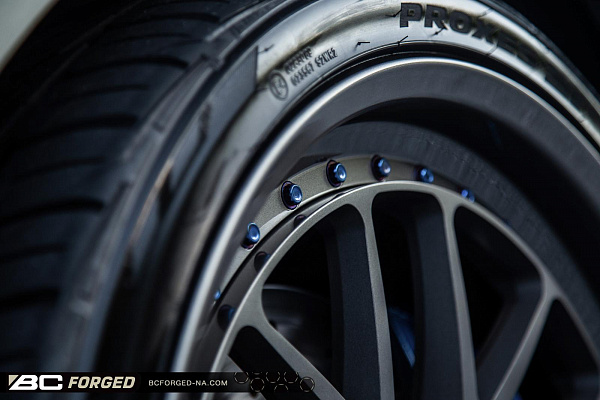 Фото дисков BC Forged LE72 // MLE72 Матовый графит на BMW X6/X6 M (F16/F86)