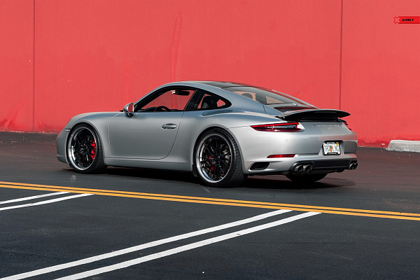 Фото дисков Anrky RS3 Черный глянец на Porsche 911 VII
