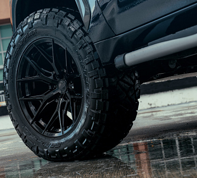Фото дисков Vossen HF6-4 на Toyota Tundra III