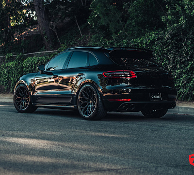 Фото дисков Vossen HF-2 на Porsche Macan I