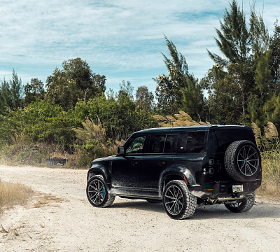 Фото дисков Vossen HF-3 на Land Rover Defender II