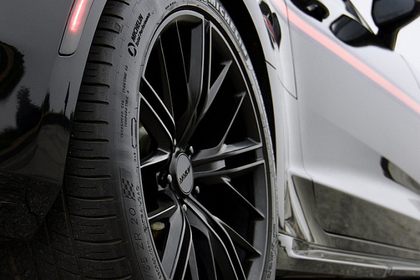 Фото дисков MRR M650 Черный сатин на Chevrolet Camaro VI