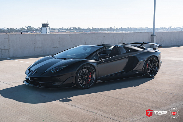 Фото дисков Vossen EVO-2R (3-Piece) Черный сатин на Lamborghini Aventador