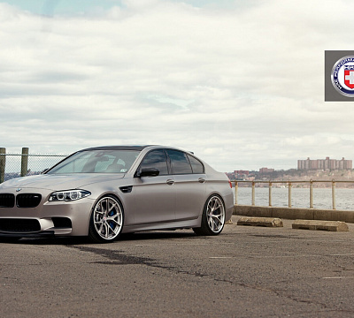 Фото дисков HRE S101 на BMW 5/M5 (F10)