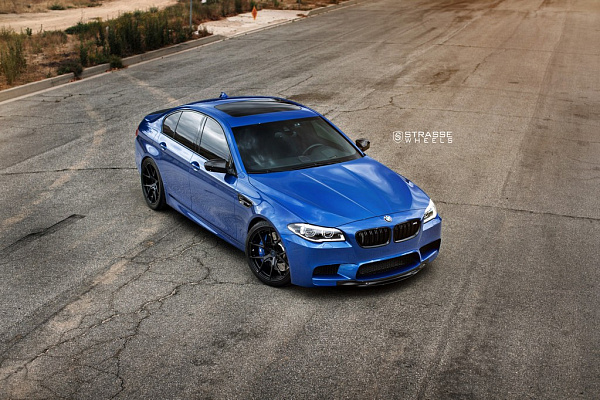 Фото дисков Strasse Wheels SM5R Deep Concave Monoblock Другой цвет на BMW 5/M5 (F10)