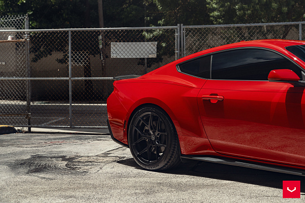 Фото дисков Vossen HF-5 Черный сатин на Ford Mustang VII
