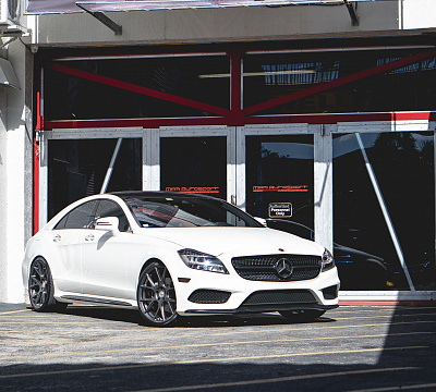 Фото дисков Vossen VFS-6 на Mercedes-Benz CLS (C218)