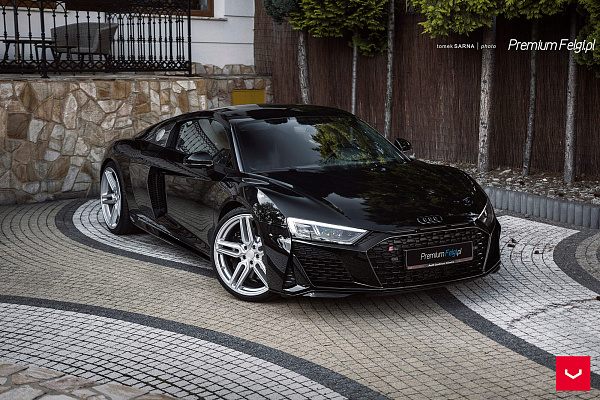 Фото дисков Vossen HF-1 Серебро на Audi R8 (4S)