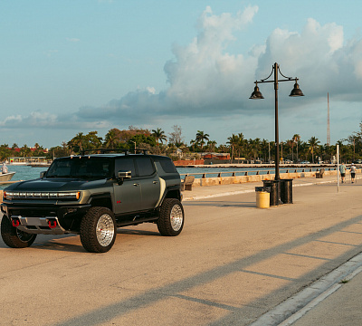 Фото дисков Vossen LCX-04 на GMC Hummer EV
