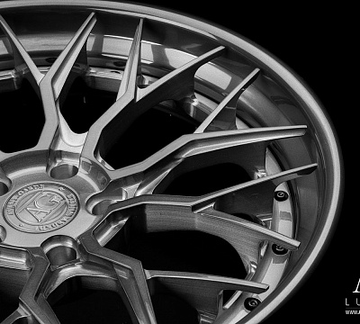Avant Garde AGL43