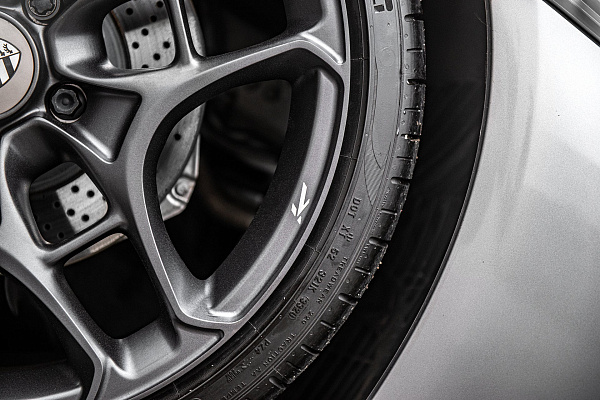 Фото дисков Kahn Type 11 Сатиновый графит на Porsche 911 VIII