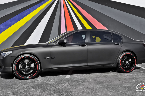 Фото дисков CEC C881 Черный глянец на BMW 7 (F01/F02/F04)