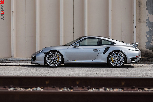 Фото дисков Anrky AN30 Сатиновый тонированный лак на Porsche 911 VII