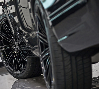 Фото дисков Vossen UV-2 на Land Rover Range Rover IV