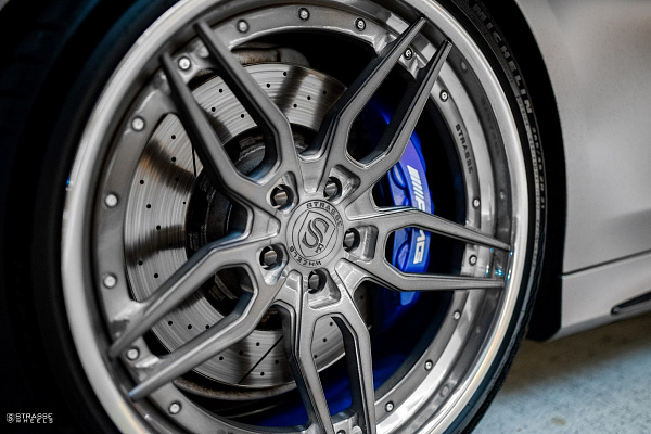 Фото дисков Strasse Wheels SV4 Deep Concave FS Сатиновый графит на Mercedes-Benz S-Class (W222, C217)