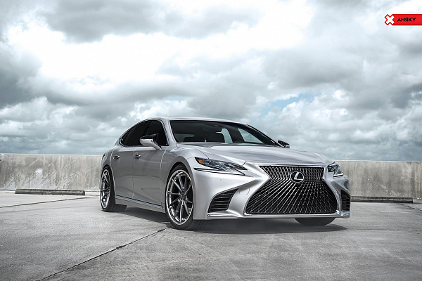 Фото дисков Anrky AN33 Глянцевый графит на  Lexus LS V
