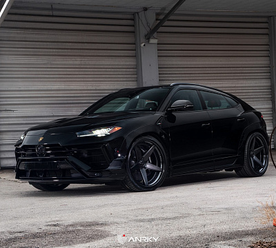 Фото дисков Anrky RS5.3 на Lamborghini Urus