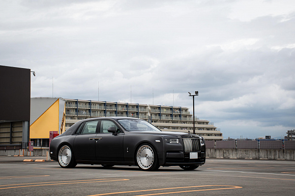 Фото дисков HRE 935 Глянцевый лак на Rolls-Royce Phantom