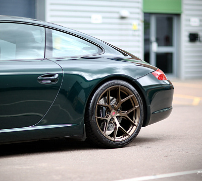 Фото дисков Vossen S21-01 на Porsche 911 VI