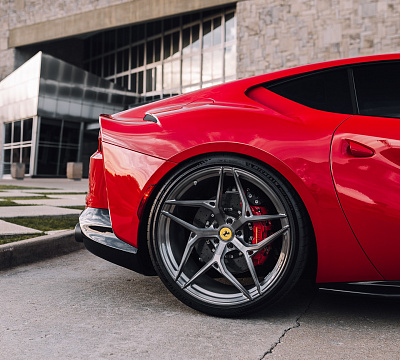 Фото дисков Brixton Forged PF5 на Ferrari 812