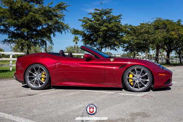 Ferrari California T
