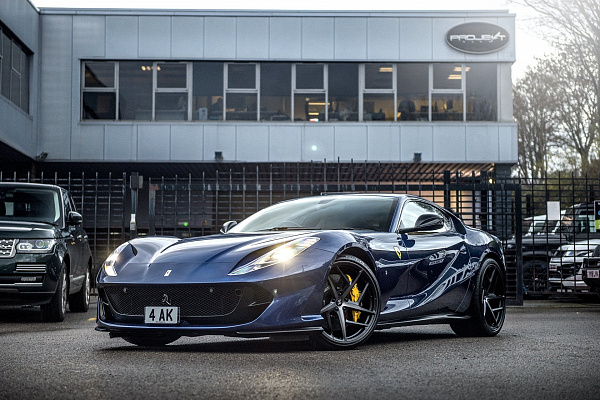 Фото дисков Kahn Type 52 Черный сатин на Ferrari 812