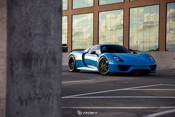 Фото дисков Anrky AN38 Черный сатин на Porsche 918 Spyder