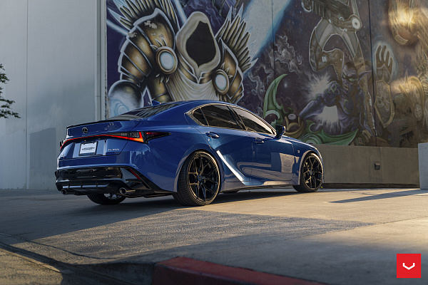 Фото дисков Vossen HF-5 Черный глянец на Lexus IS III