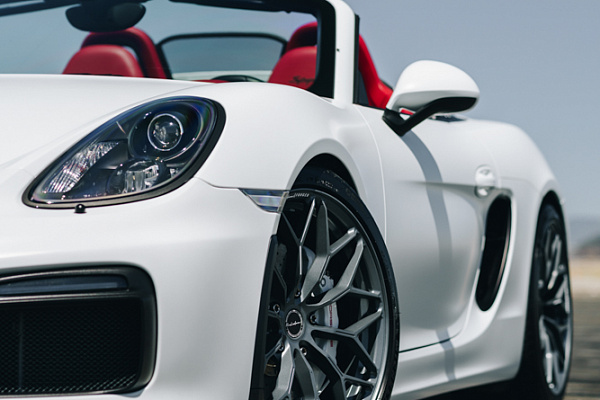 Фото дисков Brixton Forged CM6-R Сатиновый графит на Porsche Boxster III