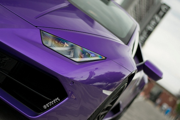 Фото дисков Strasse Wheels SV10M Deep Concave FS Черный глянец на Lamborghini Huracan