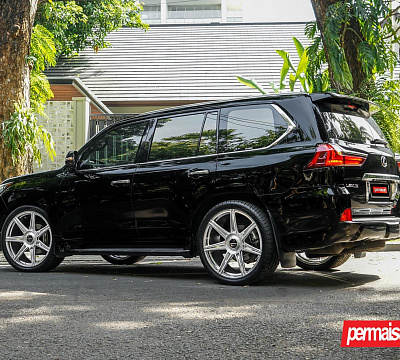 Фото дисков Vossen S17-11 на Lexus LX III
