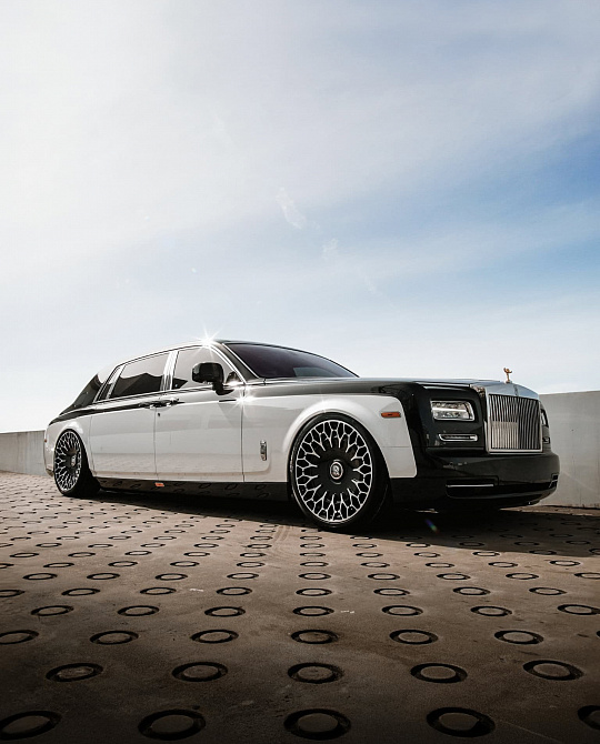 Фото дисков LX08 Алмазная проточка на Rolls-Royce Phantom