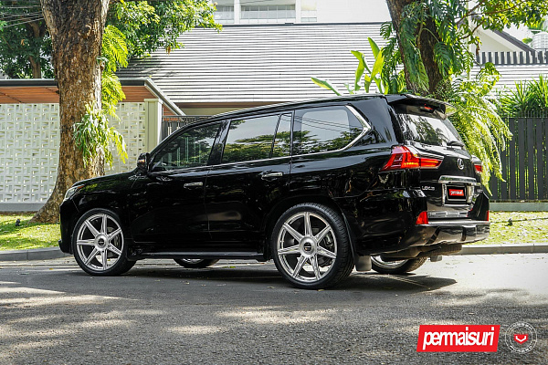 Фото дисков Vossen S17-11 Глянцевый лак на Lexus LX III