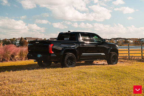 Toyota Tundra III