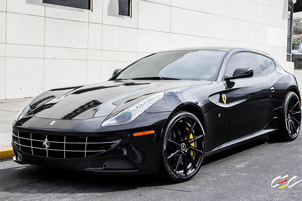 Фото дисков CEC C26 Черный сатин на Ferrari FF