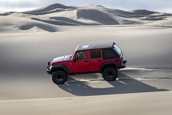 Фото дисков Black Rhino RENO Черный сатин на Jeep Wrangler III (JK)