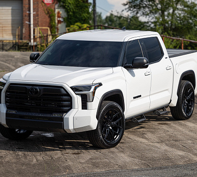 Фото дисков Vossen HF6-4 на Toyota Tundra III