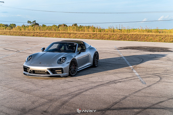 Фото дисков Anrky AN10 Глянцевый лак на Porsche 911 VIII