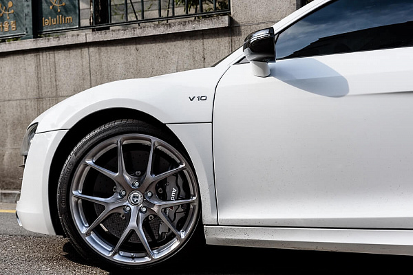 Фото дисков HRE P101 Глянцевый тонированный лак на Audi R8 (Typ 42)