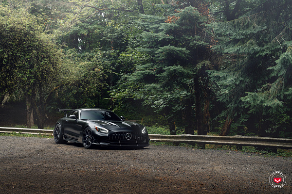 Фото дисков Vossen EVO-3R Черный глянец на Mercedes-Benz AMG GT I
